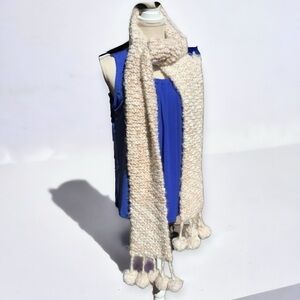 🌻GUESS Super Warm & Fuzzy Ivory Off-White Scarf w/ Pom Poms {Many ways to wear}